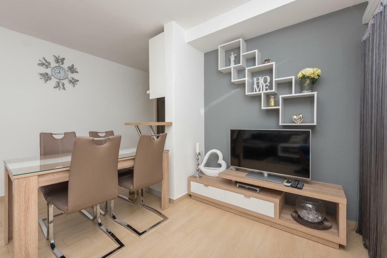 Apartmani Mona マカルスカ エクステリア 写真