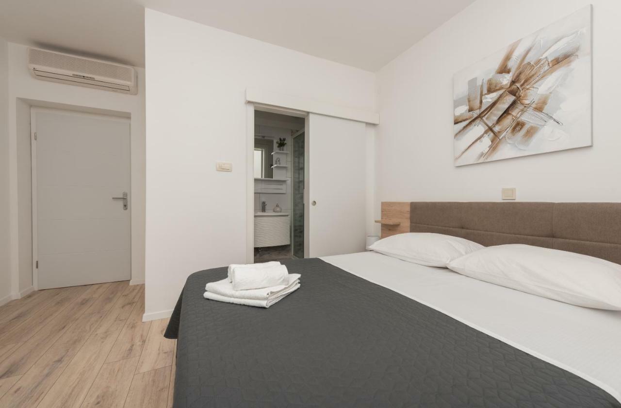 Apartmani Mona マカルスカ エクステリア 写真