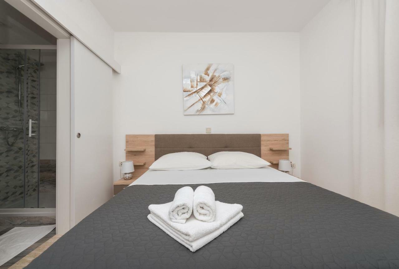 Apartmani Mona マカルスカ エクステリア 写真