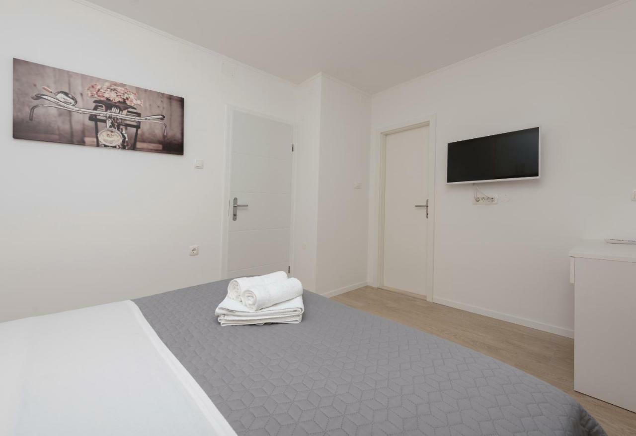 Apartmani Mona マカルスカ エクステリア 写真