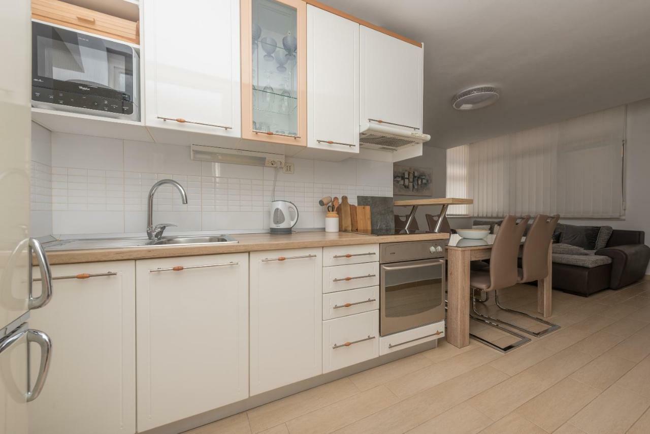 Apartmani Mona マカルスカ エクステリア 写真