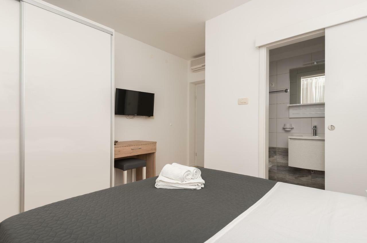 Apartmani Mona マカルスカ エクステリア 写真