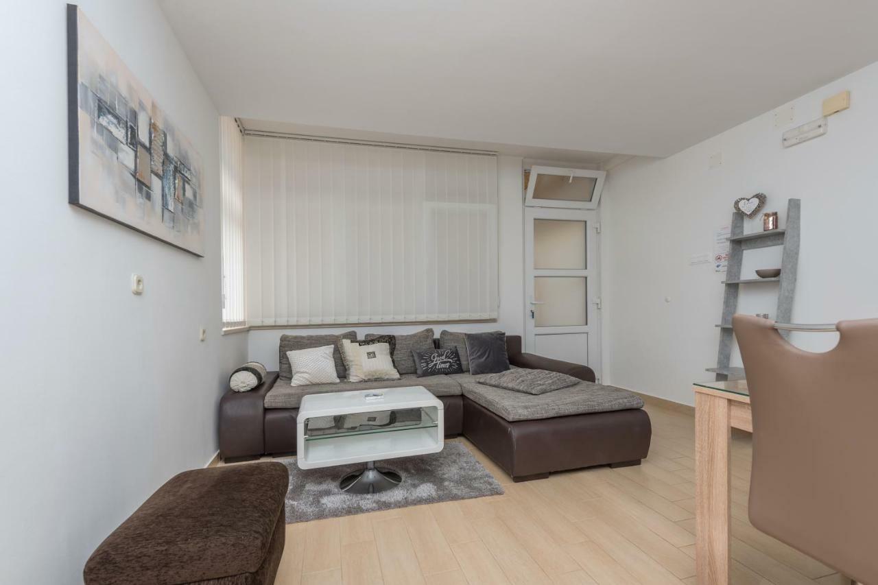Apartmani Mona マカルスカ エクステリア 写真