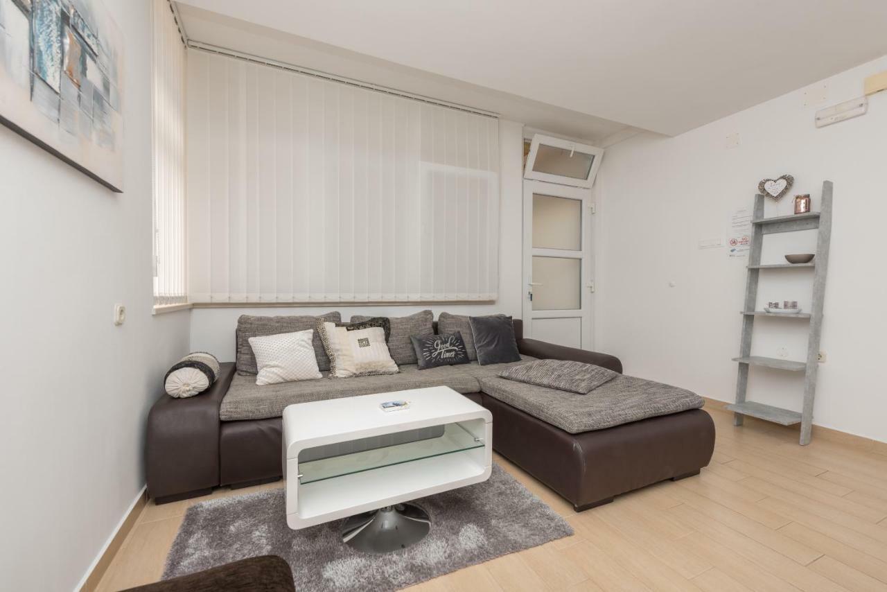Apartmani Mona マカルスカ エクステリア 写真